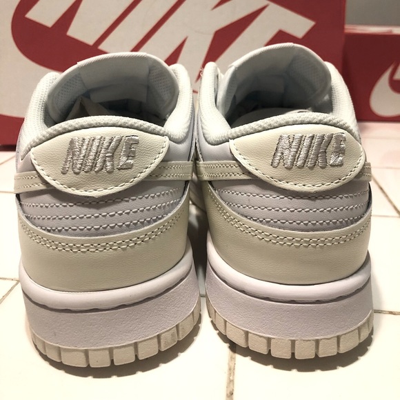 Nike Dunk Low women’s white/sail size 8.5 - Picture 5 of 7